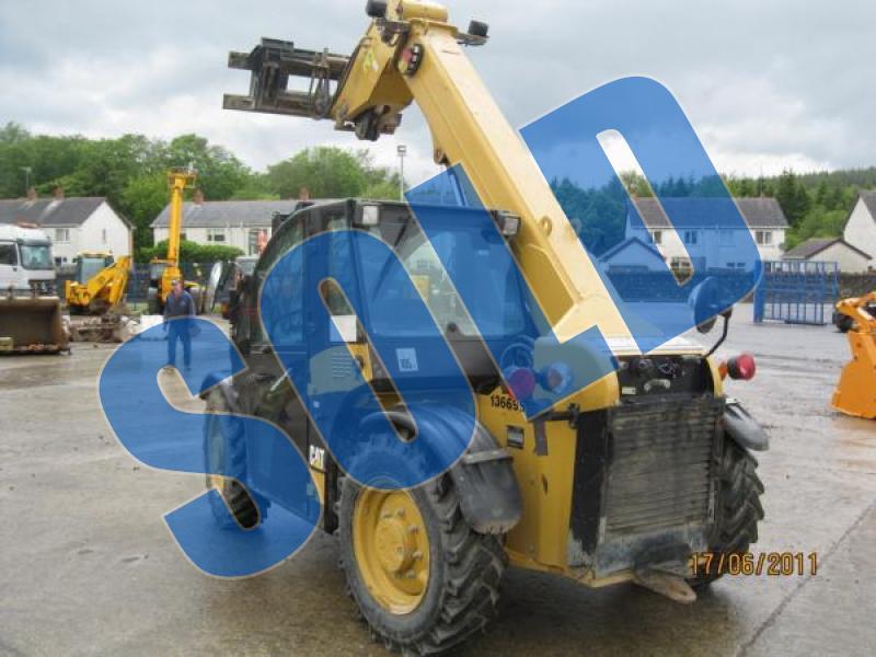 Caterpillar TH210