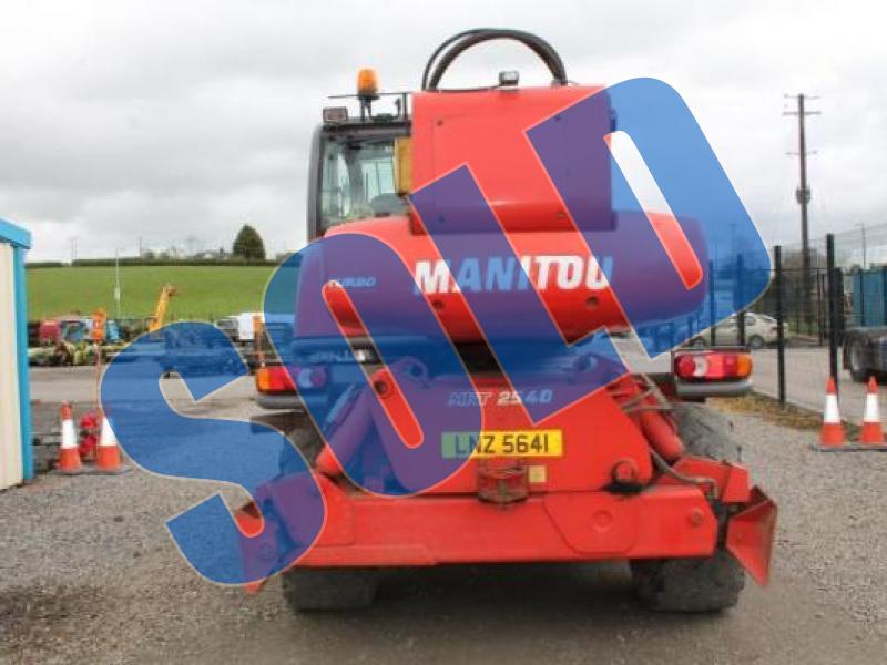 Manitou MRT2540 ROTO Privilege - Remote, Man Cage, Winch