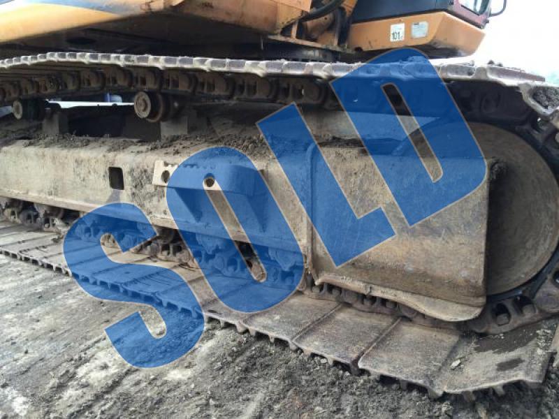 Case CX210B