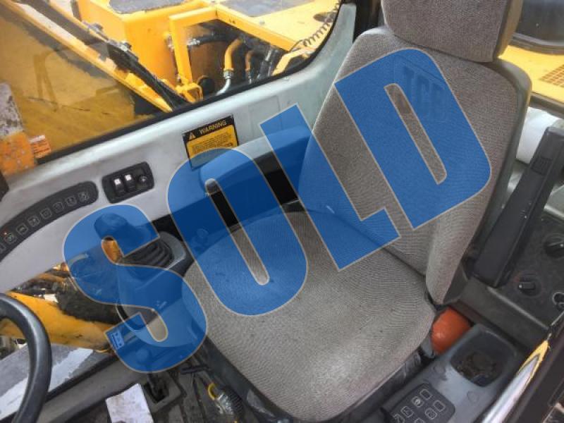 JCB JS130W